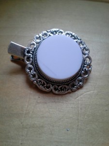 Corian Cab set in antique barrette setting - top